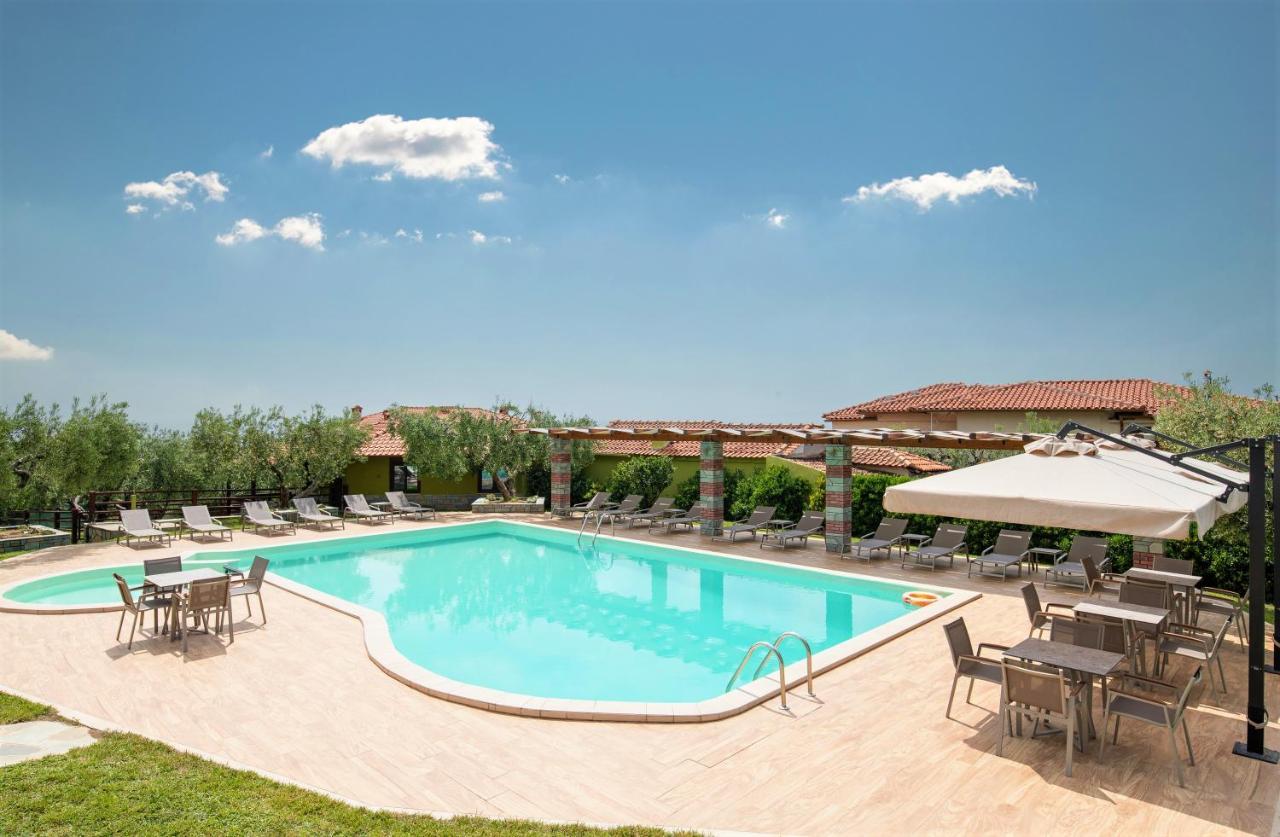 Sunday Resort Gerakini Ngoại thất bức ảnh